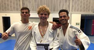 wat is de hoogste band bij judo